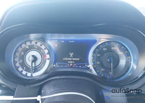 2023 Chrysler 300 300S из США, поврежденный, VIN 2C3CCABG3PH624521